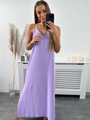 Dlhé dámske šaty v fialovej farbe na ramienka 